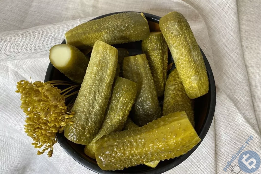 Класичний рецепт маринованих огірків